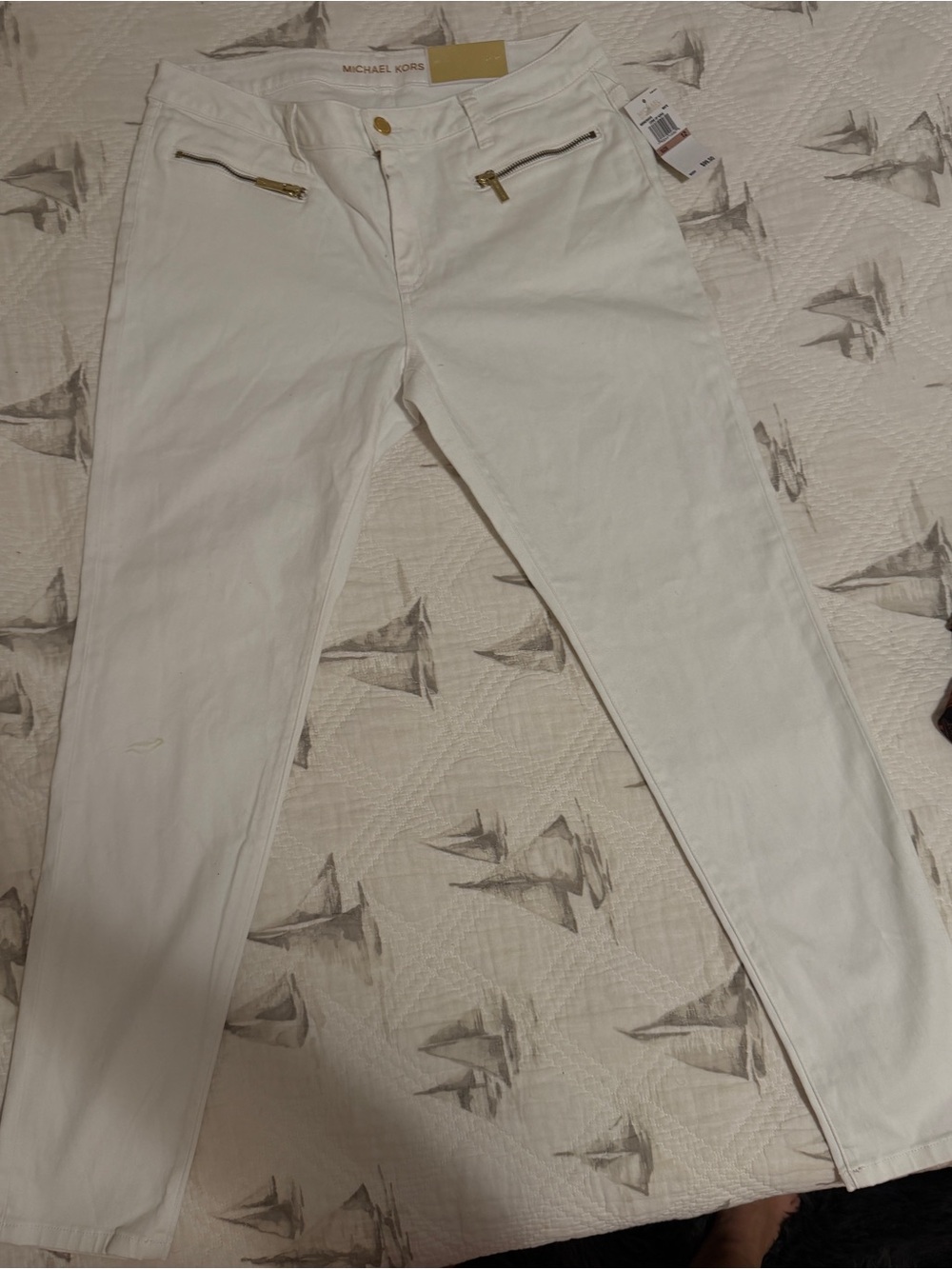 Michael Kors White skinny Jeans with Gold Hardware